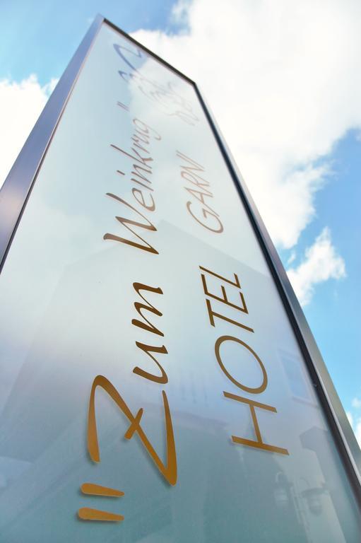 Hotel-Garni 'Zum Weinkrug' ซอมเมอร์เฮาเซน ภายนอก รูปภาพ